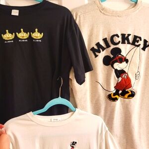 【RARE】2Bundle Disney T shirts